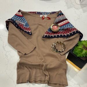 📖👜Zara Brown Tan top quarter sleeves M